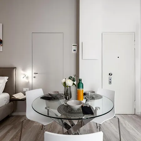 Stayeasy Crivelli - Stylish Studio, Duomo Walking Apartamento Milán