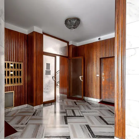 Stayeasy Crivelli - Stylish Studio, Duomo Walking * Milán
