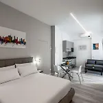 Stayeasy Crivelli - Stylish Studio, Duomo Walking * ミラノ