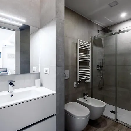 Daire Stayeasy Crivelli - Stylish Studio, Duomo Walking *