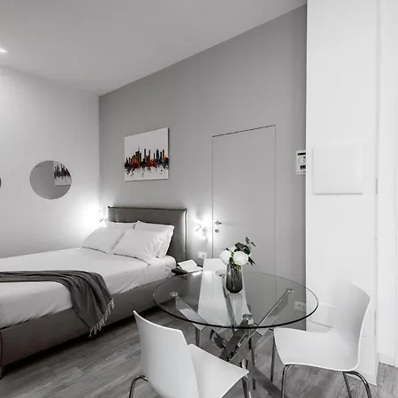 Stayeasy Crivelli - Stylish Studio, Duomo Walking * Milano