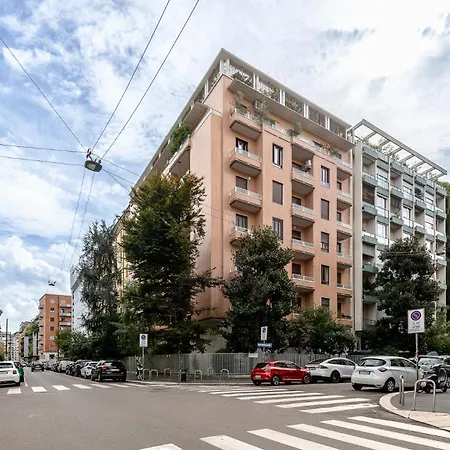 Stayeasy Crivelli - Stylish Studio, Duomo Walking 아파트