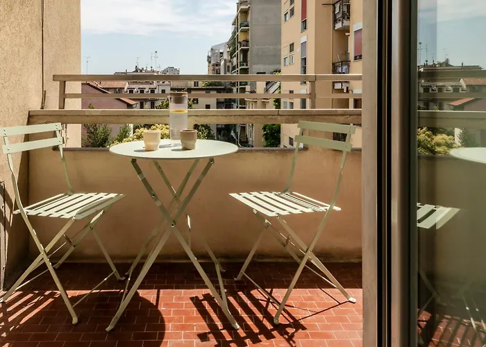 Stayeasy Crivelli - Stylish Studio, Duomo Walking 아파트 밀라노