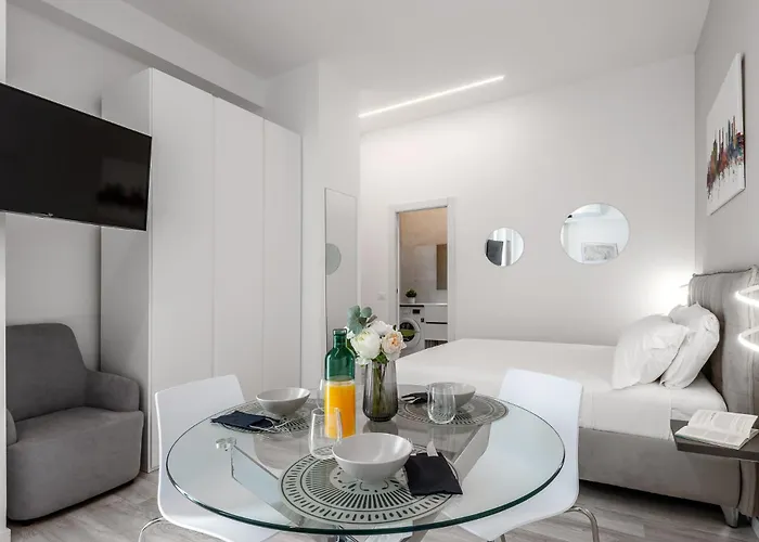 Stayeasy Crivelli - Stylish Studio, Duomo Walking * 밀라노